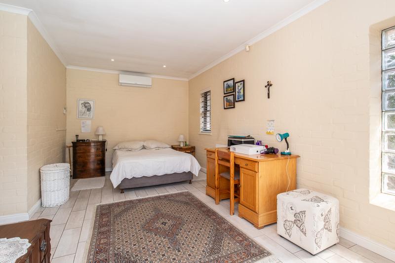 To Let 3 Bedroom Property for Rent in Constantia Western Cape